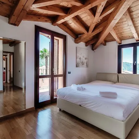아파트 Relax Tra Montagna E - Private Parking